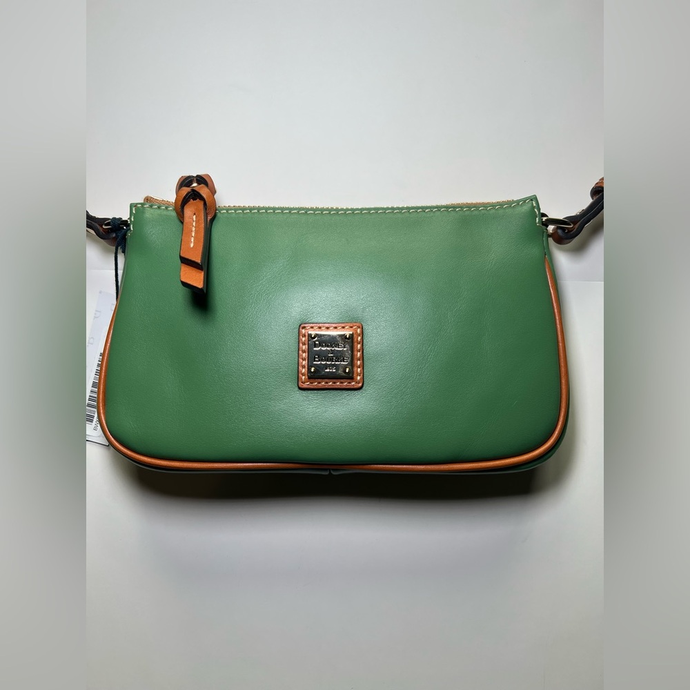*NWT* Dooney & Bourke Wexford Leather Lexi Crossbody